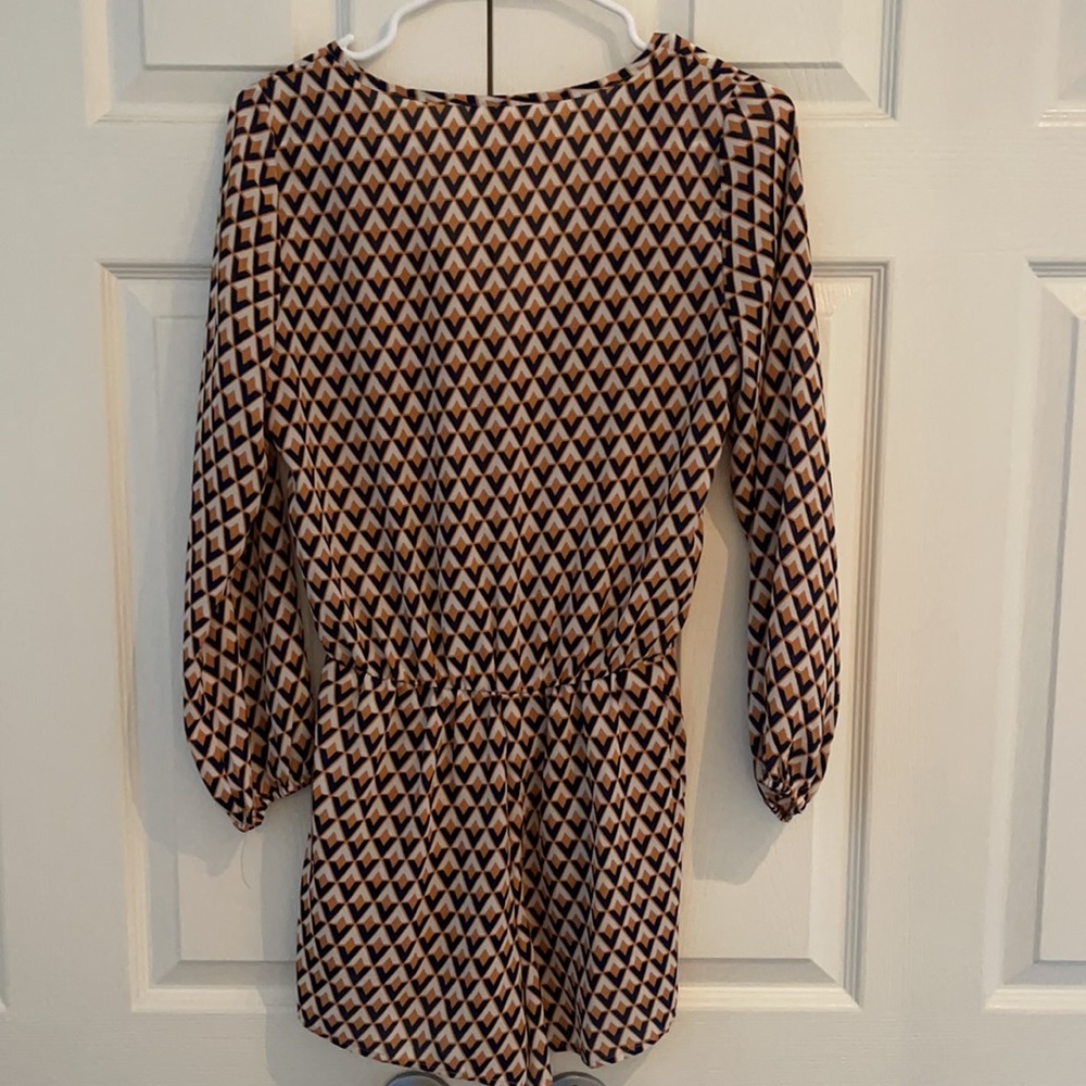 Romper - Picture 2 of 4
